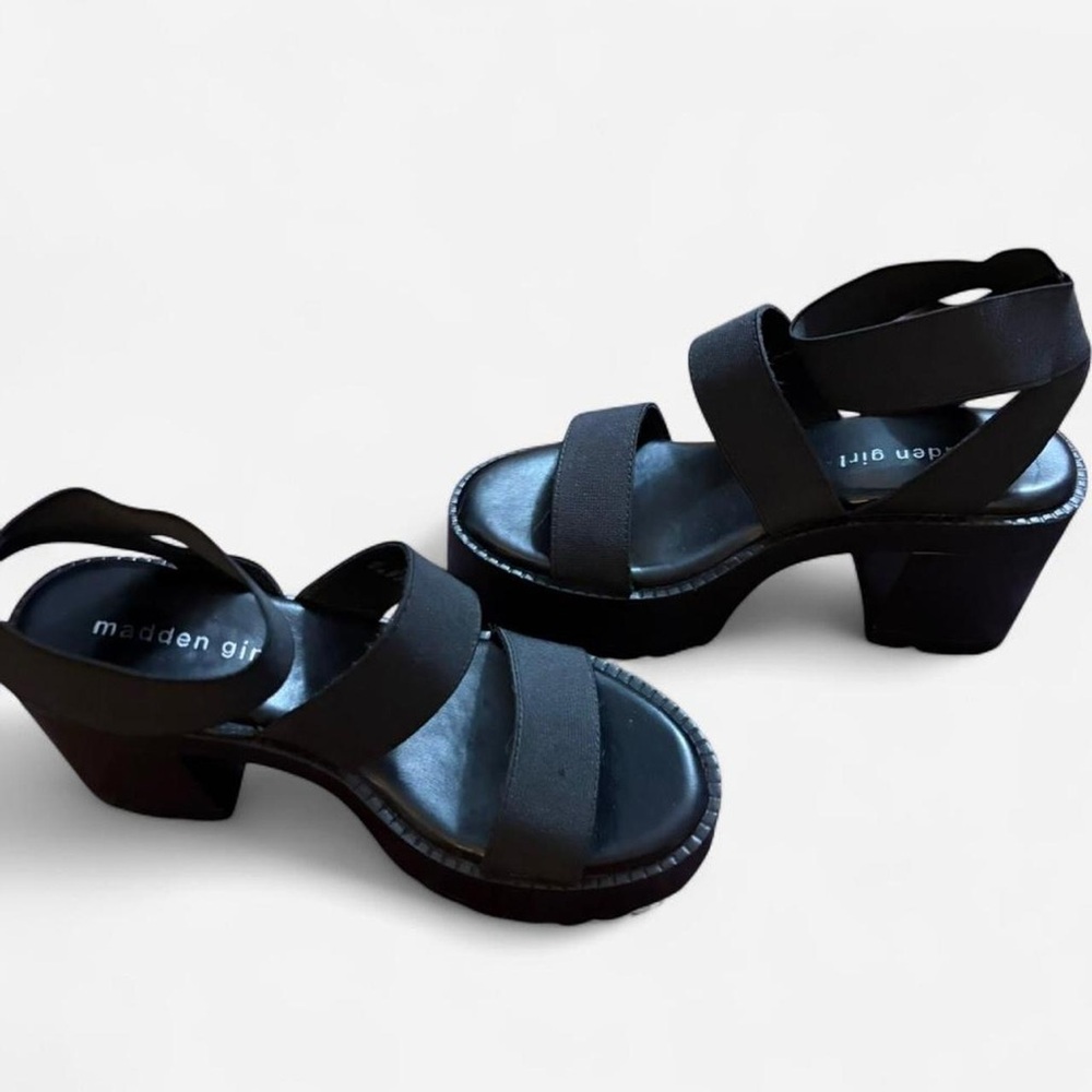 Madden Girl Black Chunky Heel Sandals
